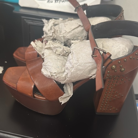 YSL - Picture 4 of 5